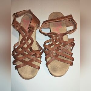 Jellypop Golden Wedge Sandals Girls Size 2 Adjustable